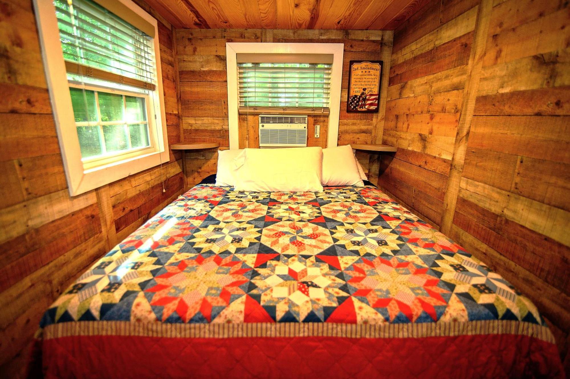 The Americana - Parker Creek Bend Cabins Murfreesboro Kültér fotó